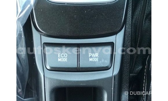 Imported Toyota Fortuner White Makiinaa iti Import - Dubai keessatti Central Kenya keessatti Imported Toyota Fortuner White Makiinaa iti Import - Dubai keessatti Central Kenya keessatti