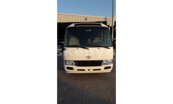 Nunua Imported Toyota Coaster Nyeupe Gari ndani ya Import - Dubai nchini Kati Kenya Nunua Imported Toyota Coaster Nyeupe Gari ndani ya Import - Dubai nchini Kati Kenya