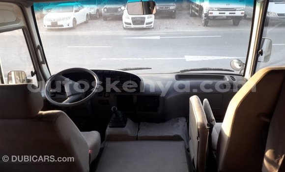 Nunua Imported Toyota Coaster Nyeupe Gari ndani ya Import - Dubai nchini Kati Kenya Nunua Imported Toyota Coaster Nyeupe Gari ndani ya Import - Dubai nchini Kati Kenya