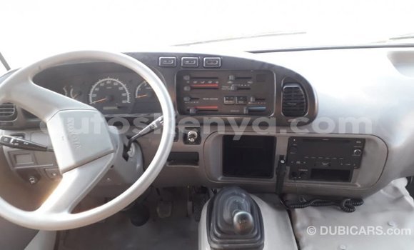 Nunua Imported Toyota Coaster Nyeupe Gari ndani ya Import - Dubai nchini Kati Kenya Nunua Imported Toyota Coaster Nyeupe Gari ndani ya Import - Dubai nchini Kati Kenya