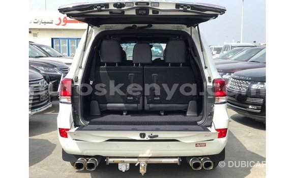 Nunua Imported Toyota Land Cruiser Nyeupe Gari ndani ya Import - Dubai nchini Kati Kenya Nunua Imported Toyota Land Cruiser Nyeupe Gari ndani ya Import - Dubai nchini Kati Kenya