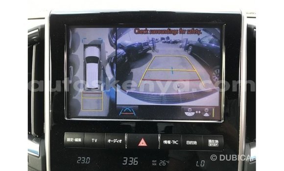 Nunua Imported Toyota Land Cruiser Nyeupe Gari ndani ya Import - Dubai nchini Kati Kenya Nunua Imported Toyota Land Cruiser Nyeupe Gari ndani ya Import - Dubai nchini Kati Kenya