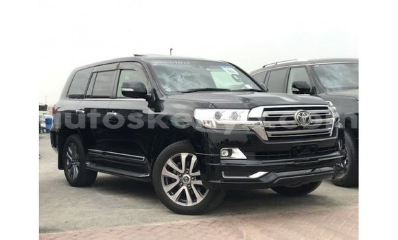 Nunua Imported Toyota Land Cruiser Nyeusi Gari ndani ya Import - Dubai nchini Kati Kenya