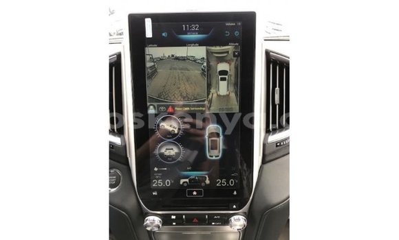 Nunua Imported Toyota Land Cruiser Nyeupe Gari ndani ya Import - Dubai nchini Kati Kenya Nunua Imported Toyota Land Cruiser Nyeupe Gari ndani ya Import - Dubai nchini Kati Kenya
