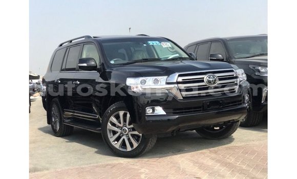 Buy Import Toyota Land Cruiser Black Car in Import - Dubai in Central Kenya Buy Import Toyota Land Cruiser Black Car in Import - Dubai in Central Kenya