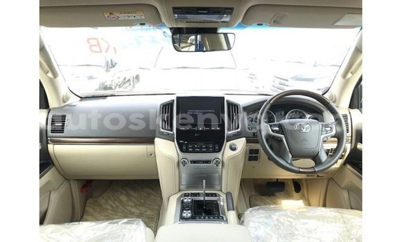 Buy Import Toyota Land Cruiser Black Car in Import - Dubai in Central Kenya Buy Import Toyota Land Cruiser Black Car in Import - Dubai in Central Kenya