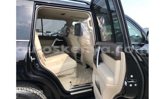 Buy Import Toyota Land Cruiser Black Car in Import - Dubai in Central Kenya Buy Import Toyota Land Cruiser Black Car in Import - Dubai in Central Kenya