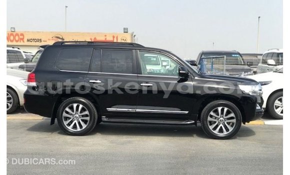 Buy Import Toyota Land Cruiser Black Car in Import - Dubai in Central Kenya Buy Import Toyota Land Cruiser Black Car in Import - Dubai in Central Kenya