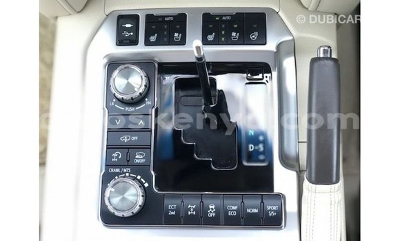 Buy Import Toyota Land Cruiser Black Car in Import - Dubai in Central Kenya Buy Import Toyota Land Cruiser Black Car in Import - Dubai in Central Kenya