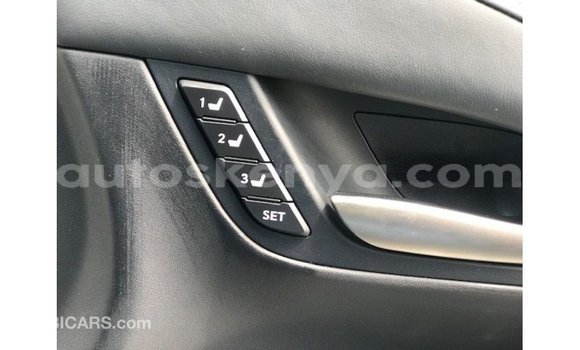 Imported Lexus LX White Makiinaa iti Import - Dubai keessatti Central Kenya keessatti Imported Lexus LX White Makiinaa iti Import - Dubai keessatti Central Kenya keessatti