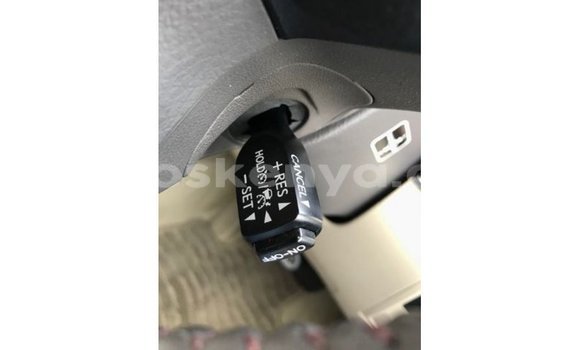 Nunua Imported Toyota Land Cruiser Nyekundu Gari ndani ya Import - Dubai nchini Kati Kenya Nunua Imported Toyota Land Cruiser Nyekundu Gari ndani ya Import - Dubai nchini Kati Kenya