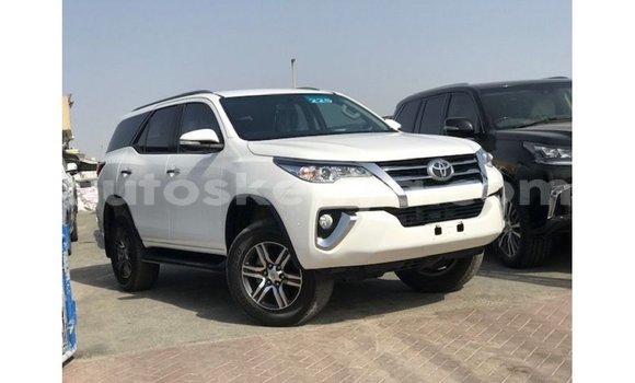Buy Import Toyota Fortuner White Car in Import - Dubai in Central Kenya Buy Import Toyota Fortuner White Car in Import - Dubai in Central Kenya