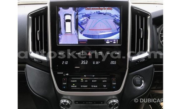 Buy Import Toyota Land Cruiser White Car in Import - Dubai in Central Kenya Buy Import Toyota Land Cruiser White Car in Import - Dubai in Central Kenya