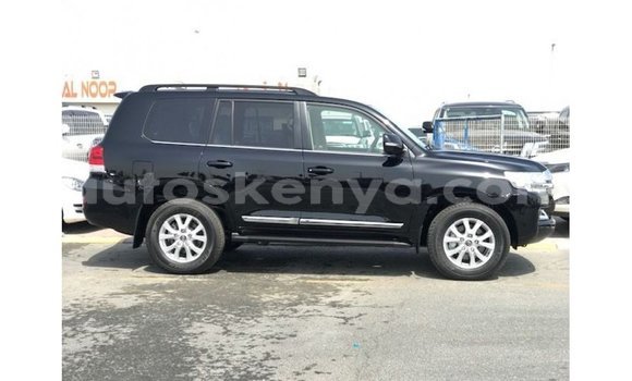 Imported Toyota Land Cruiser Black Makiinaa iti Import - Dubai keessatti Central Kenya keessatti Imported Toyota Land Cruiser Black Makiinaa iti Import - Dubai keessatti Central Kenya keessatti