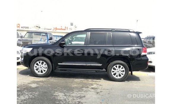 Imported Toyota Land Cruiser Black Makiinaa iti Import - Dubai keessatti Central Kenya keessatti Imported Toyota Land Cruiser Black Makiinaa iti Import - Dubai keessatti Central Kenya keessatti