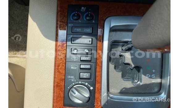 Buy Import Toyota Land Cruiser Black Car in Import - Dubai in Central Kenya Buy Import Toyota Land Cruiser Black Car in Import - Dubai in Central Kenya