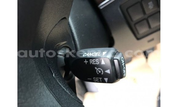 Nunua Imported Toyota Land Cruiser Nyeusi Gari ndani ya Import - Dubai nchini Kati Kenya Nunua Imported Toyota Land Cruiser Nyeusi Gari ndani ya Import - Dubai nchini Kati Kenya