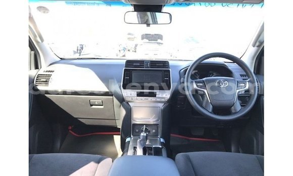 Imported Toyota Prado Black Makiinaa iti Import - Dubai keessatti Central Kenya keessatti Imported Toyota Prado Black Makiinaa iti Import - Dubai keessatti Central Kenya keessatti