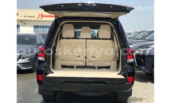 Buy Import Toyota Land Cruiser Black Car in Import - Dubai in Central Kenya Buy Import Toyota Land Cruiser Black Car in Import - Dubai in Central Kenya