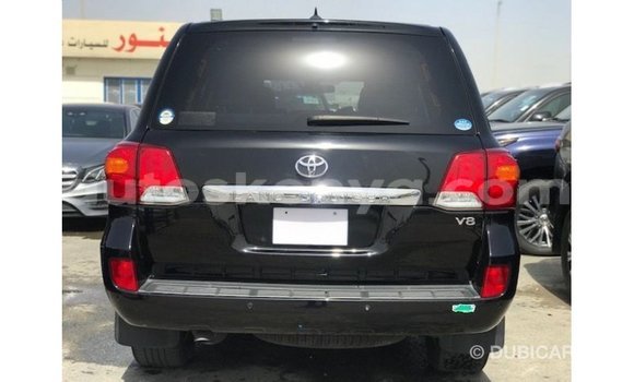 Buy Import Toyota Land Cruiser Black Car in Import - Dubai in Central Kenya Buy Import Toyota Land Cruiser Black Car in Import - Dubai in Central Kenya