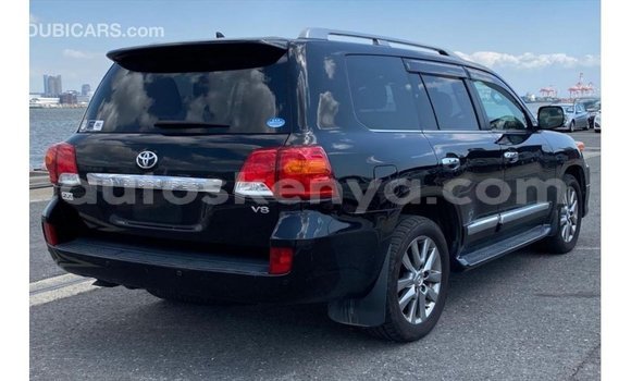 Nunua Imported Toyota Land Cruiser Nyeusi Gari ndani ya Import - Dubai nchini Kati Kenya Nunua Imported Toyota Land Cruiser Nyeusi Gari ndani ya Import - Dubai nchini Kati Kenya