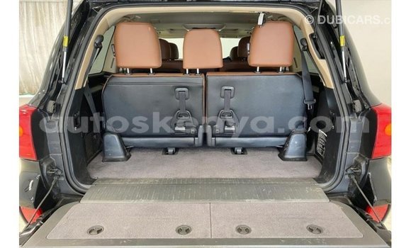 Nunua Imported Toyota Land Cruiser Nyeusi Gari ndani ya Import - Dubai nchini Kati Kenya Nunua Imported Toyota Land Cruiser Nyeusi Gari ndani ya Import - Dubai nchini Kati Kenya