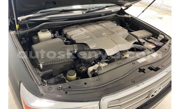 Nunua Imported Toyota Land Cruiser Nyeusi Gari ndani ya Import - Dubai nchini Kati Kenya Nunua Imported Toyota Land Cruiser Nyeusi Gari ndani ya Import - Dubai nchini Kati Kenya