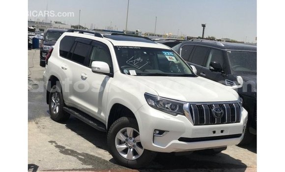 Nunua Imported Toyota Prado Nyeupe Gari ndani ya Import - Dubai nchini Kati Kenya Nunua Imported Toyota Prado Nyeupe Gari ndani ya Import - Dubai nchini Kati Kenya