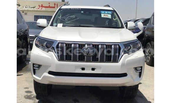 Nunua Imported Toyota Prado Nyeupe Gari ndani ya Import - Dubai nchini Kati Kenya Nunua Imported Toyota Prado Nyeupe Gari ndani ya Import - Dubai nchini Kati Kenya