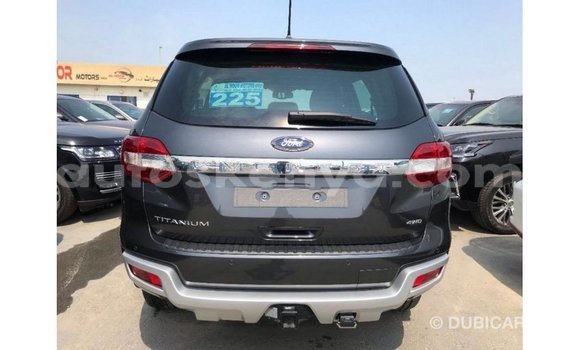 Nunua Imported Ford Everest Nyingine Gari ndani ya Import - Dubai nchini Kati Kenya Nunua Imported Ford Everest Nyingine Gari ndani ya Import - Dubai nchini Kati Kenya