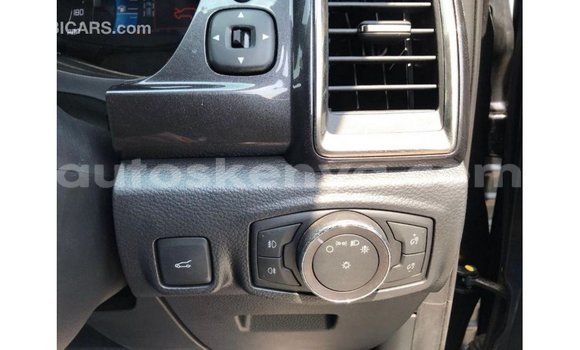 Nunua Imported Ford Everest Nyingine Gari ndani ya Import - Dubai nchini Kati Kenya Nunua Imported Ford Everest Nyingine Gari ndani ya Import - Dubai nchini Kati Kenya