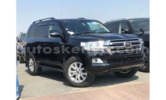 Nunua Imported Toyota Land Cruiser Nyeusi Gari ndani ya Import - Dubai nchini Kati Kenya