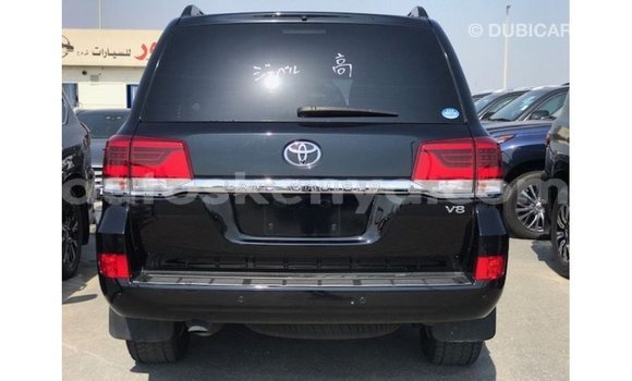 Imported Toyota Land Cruiser Black Makiinaa iti Import - Dubai keessatti Central Kenya keessatti Imported Toyota Land Cruiser Black Makiinaa iti Import - Dubai keessatti Central Kenya keessatti