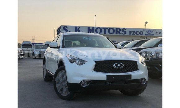Imported Infiniti EX White Makiinaa iti Import - Dubai keessatti Central Kenya keessatti