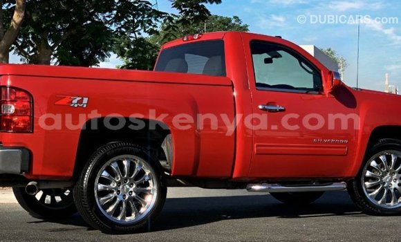 Imported Chevrolet Silverado Red Makiinaa iti Import - Dubai keessatti Central Kenya keessatti Imported Chevrolet Silverado Red Makiinaa iti Import - Dubai keessatti Central Kenya keessatti