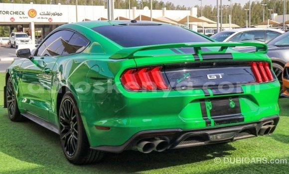 Nunua Imported Ford Mustang Kijani Gari ndani ya Import - Dubai nchini Kati Kenya Nunua Imported Ford Mustang Kijani Gari ndani ya Import - Dubai nchini Kati Kenya