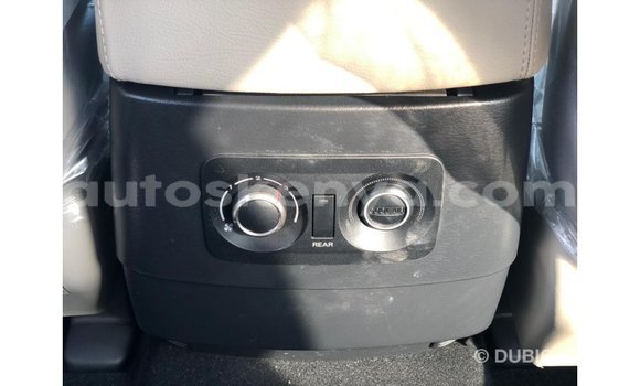 Nunua Imported Mitsubishi Pajero Nyeusi Gari ndani ya Import - Dubai nchini Kati Kenya Nunua Imported Mitsubishi Pajero Nyeusi Gari ndani ya Import - Dubai nchini Kati Kenya