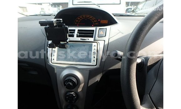 Imported Toyota Vitz Red Makiinaa iti Import - Dubai keessatti Central Kenya keessatti Imported Toyota Vitz Red Makiinaa iti Import - Dubai keessatti Central Kenya keessatti