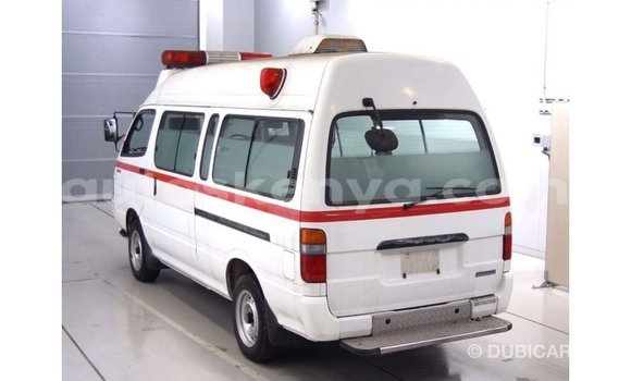 Nunua Imported Toyota Regius Nyeupe Gari ndani ya Import - Dubai nchini Kati Kenya Nunua Imported Toyota Regius Nyeupe Gari ndani ya Import - Dubai nchini Kati Kenya