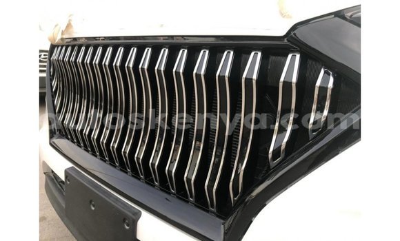 Imported Hyundai Tucson White Makiinaa iti Import - Dubai keessatti Central Kenya keessatti Imported Hyundai Tucson White Makiinaa iti Import - Dubai keessatti Central Kenya keessatti