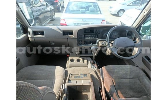 Nunua Imported Nissan Caravan Nyingine Gari ndani ya Import - Dubai nchini Kati Kenya Nunua Imported Nissan Caravan Nyingine Gari ndani ya Import - Dubai nchini Kati Kenya