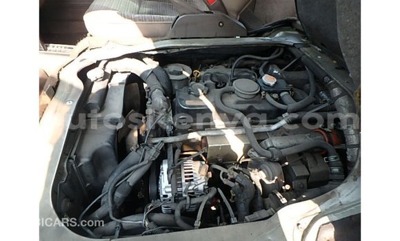 Nunua Imported Nissan Caravan Nyingine Gari ndani ya Import - Dubai nchini Kati Kenya Nunua Imported Nissan Caravan Nyingine Gari ndani ya Import - Dubai nchini Kati Kenya