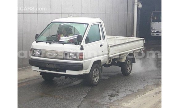 Buy Import Toyota Ade White Truck in Import - Dubai in Central Kenya Buy Import Toyota Ade White Truck in Import - Dubai in Central Kenya