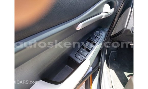 Nunua Imported Kia Carens Nyingine Gari ndani ya Import - Dubai nchini Kati Kenya Nunua Imported Kia Carens Nyingine Gari ndani ya Import - Dubai nchini Kati Kenya