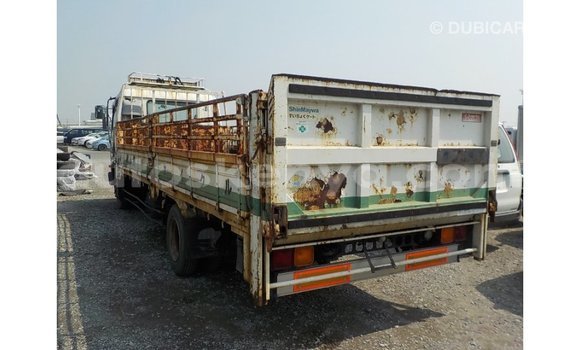 Buy Import Isuzu Bighorn White Truck in Import - Dubai in Central Kenya Buy Import Isuzu Bighorn White Truck in Import - Dubai in Central Kenya