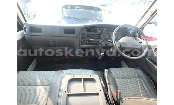 Nunua Imported Nissan Caravan Nyeupe Gari ndani ya Import - Dubai nchini Kati Kenya Nunua Imported Nissan Caravan Nyeupe Gari ndani ya Import - Dubai nchini Kati Kenya