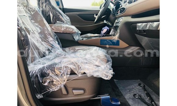 Nunua Imported Hyundai Santa Fe Kijani Gari ndani ya Import - Dubai nchini Kati Kenya Nunua Imported Hyundai Santa Fe Kijani Gari ndani ya Import - Dubai nchini Kati Kenya