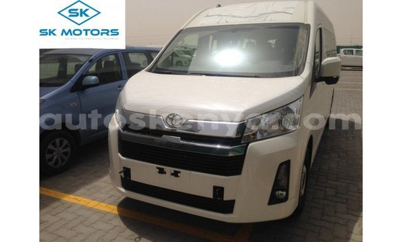 Buy Import Toyota Hiace White Car in Import - Dubai in Central Kenya Buy Import Toyota Hiace White Car in Import - Dubai in Central Kenya