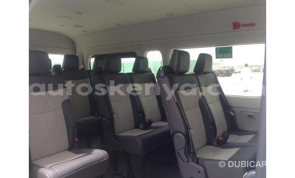 Buy Import Toyota Hiace White Car in Import - Dubai in Central Kenya Buy Import Toyota Hiace White Car in Import - Dubai in Central Kenya