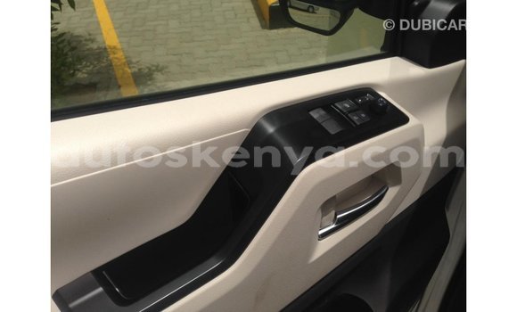 Buy Import Toyota Hiace White Car in Import - Dubai in Central Kenya Buy Import Toyota Hiace White Car in Import - Dubai in Central Kenya